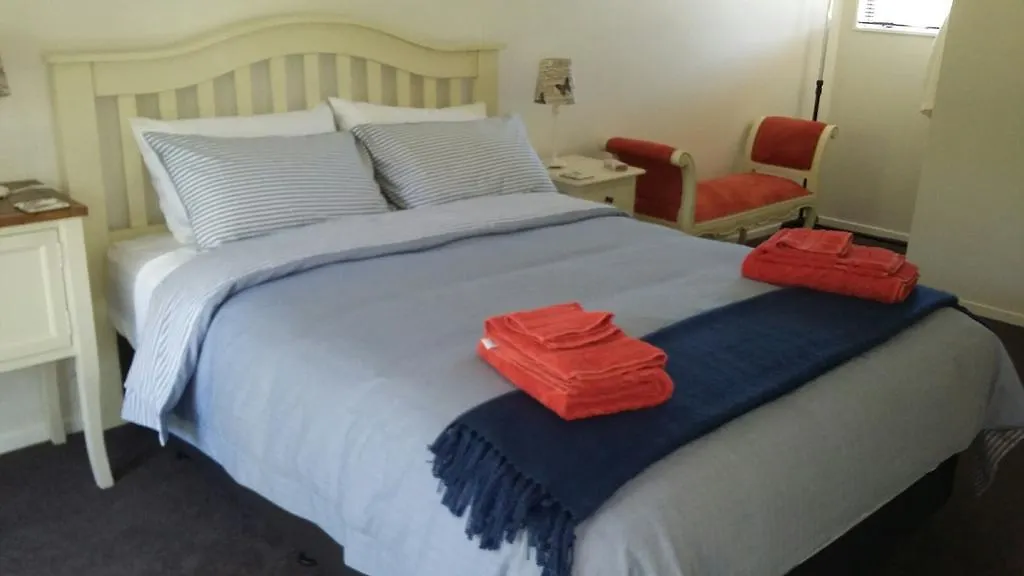 Jan\'S Boutique B & B Suite location